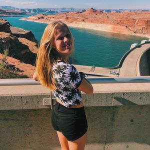 Meet your Posher, Kelsey